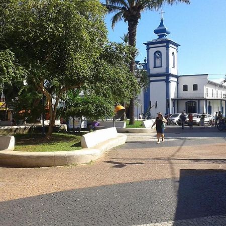 Espaco Aconchego Com Ar-Condicionado E Amplo Jardim Villa คารากัวตาตูบา ภายนอก รูปภาพ